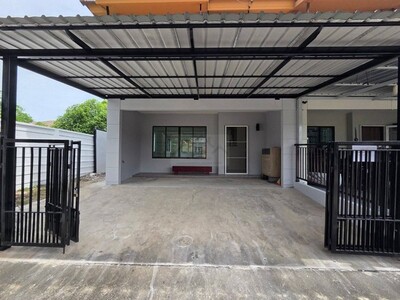 ให้เช่าทาวน์โฮม 2 ชั้น 30 ตร.วา 3 ห้องนอน พฤกษาวิลล์ 73 พัฒนาการ 