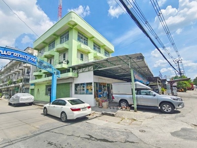 บางพูด ให้เช่าอาคาร 3 ชั้น 3 คูหา.MRTปากเกร็ด 2.8กม. 6 นอน 6 น้