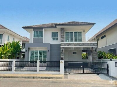 บ้านเดี่ยว 2 ชั้น ทำเลทอง เดินทางเข้าเมืองสะดวก สันทราย