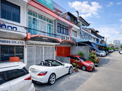 เทอร์มินอล21 พระราม3 โฮมออฟฟิศ 3 ชั้น 3นอน 16ตร.ว. 192ตร.ม. ถ.ยาน