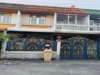 ให้เช่าทาวน์โฮม 2 ชั้น 4 ห้องนอน หมู่บ้านมหาวงษ์ 3 ใกล้ BTS พระโข