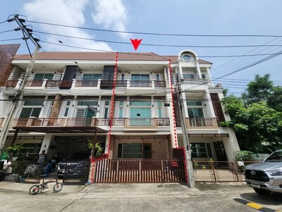  ขายทาวน์เฮ้าส์ โครงการ พรีเมี่ยม เพลส นวมินทร์-สุขาภิบาล 1   