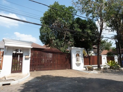 ขายบ้านเดี่ยว 256 ตรว.นวธานี เสรีไทย59 โครงสร้างแข็งแรง หันทิศใต้