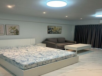 ให้เช่าถูก! ห้องรีโนเวทใหม่ เฟอร์นิเจอร์ครบ ศรีราชาเพลส พลาซ่า
