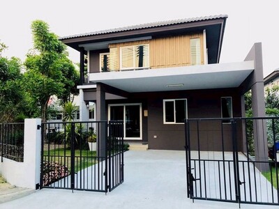 ขายขาดทุน บ้านเดี่ยว 2 ชั้น ทำเลดี โครงการ อินิซิโอ้ สันกำแพง 