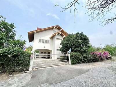 ขายบ้านเดี่ยว 2 ชั้น ในซอยหมู่บ้านสมอโพรง เป็นชุมชน 
