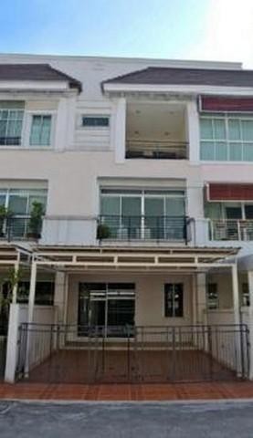 ให้เช่าทาวน์โฮม 3 ชั้น ย่าน กรุงเทพกรีฑา โครงการ บ้านกลางเมือง เออร์บาเนี่ยน