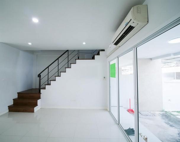 EPL-HR1351 ให้เช่า ทาวน์โฮม 3ชั้น หมู่บ้านภณาสิริ ถ. ประเสริฐมนูกิจ ลาดพร้าว 3 ห้องนอน 3 ห้องน้ำ