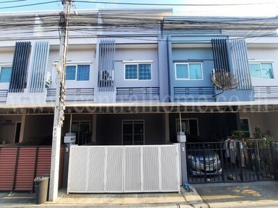 R1 ทาวน์โฮม ดิ เอ็กซ์คูลซีฟ แจ้งวัฒนะ - ติวานนท์