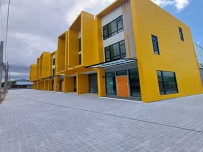 ให้เช่าโกดังและออฟฟิศหลังมุม450 ตร.มสร้างใหม่ย่านบางใหญ่นนทบุรีกั