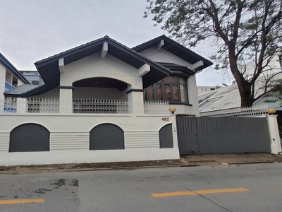 ให้เช่าบ้านเดี่ยวรัชดา36(ซอยเสือใหญ่) 2 ห้องนอน 