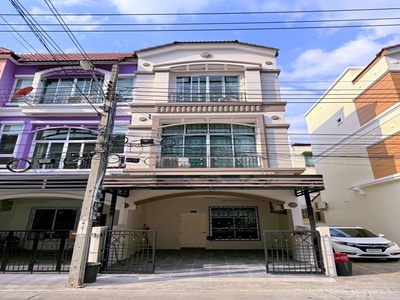 MRTโชคชัย4 1.26กม. ให้เช่าทาวน์โฮม 3 ชั้น4นอน หลังมุม 26ตร.วา. 