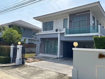 ให้เช่าบ้านเดี่ยว 2 ชั้น 82ตรว.ถนนกรุงเทพฯกรีฑาตัดใหม่ ร่มเกล้า 