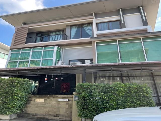 ให้เช่าบ้านเดี่ยว 3 ชั้น 57 ตรว. 5 ห้องนอน โกลเด้น เพรสทีจ วัชรพล-สุขาภิบาล 5 