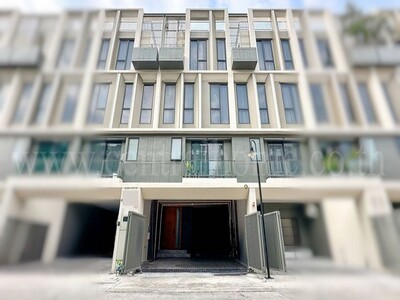 ขายด่วน ทาวน์โฮม เธอ ลาดพร้าว 93 ระดับ Luxury 3.5 ชั้น 