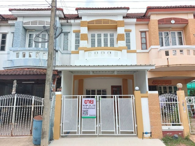 ทาวน์เฮ้าส์รีโนเวทใหม่สวยน่าอยู่ 18 ตร.ว.ลำลูกกาคลอง 2 