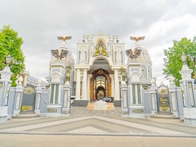 ROISB 3.3 กม.  2ไร่ 72ตร.ม.ขายคฤหาส์หลังใหญ่ 3 ชั้น 6นอนรร.นานาชา