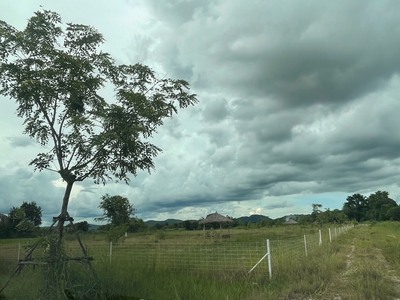 ขายที่ดินเปล่า ติดถนนใหญ่ ทำเลดี  อ.บ้านโป่ง จ.ราชบุรี