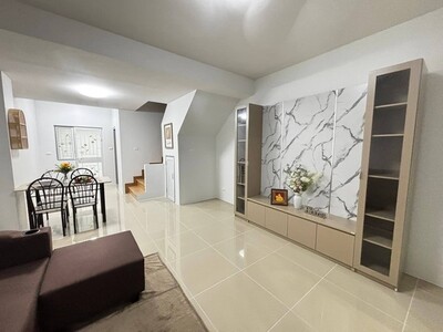 ขายบ้านแฟมิลี่ซิตี้พานทองทาวน์เฮ้าส์  