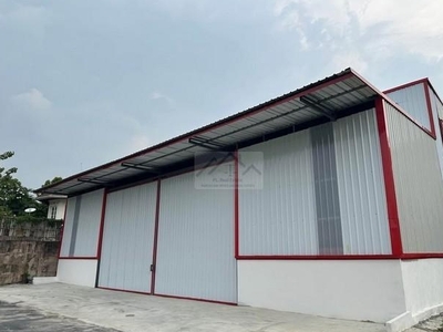 ให้เช่าโกดัง650 ตรม. ถนนกรุงเทพกรีฑา รถเทรลเลอร์เข้าออกได้