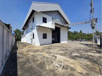 ให้เช่าโกดัง คลังสินค้า โรงงาน  1.5 ไร่ ถนนสุวินทวงศ์ 