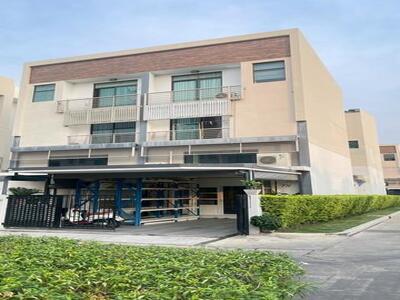 ขายโฮมออฟฟิศ 3.5 ชั้น ดิสทริค เอกมัย-รามอินทรา ซอยรามอินทรา 40