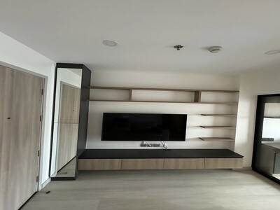 KnightsBridge Sathorn clean