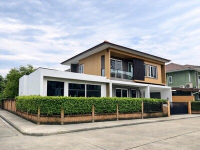 ขายบ้าน 73.60 ตรว. Golden Village อ่อนนุช 65 แปลงมุม หลังใหญ่สุด