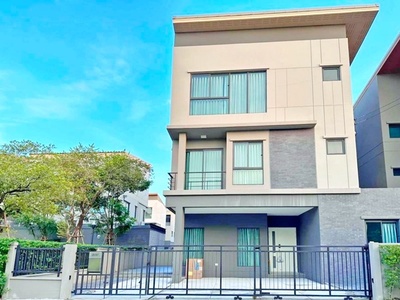 MRTรามอินทรา83 900ม. 4น้ำ 31คู้บอน บ้าน 3ชั้น 4นอน แฟชั่น 1.8กม. 