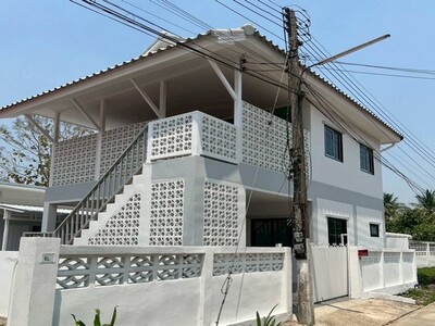 ขายบ้านพร้อมที่ดินจำนวน 2 หลัง บ้านสันเหนือ ซอย 5 ข้างวัดสันกำแพง