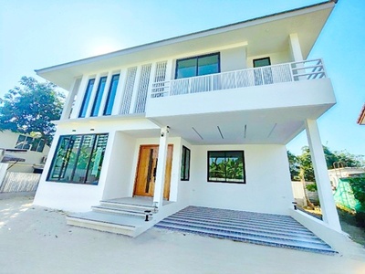 คฤหาสน์ 2 ชั้น 5นอน MRTลาดพร้าว 1.5กม. 100 ตร.ว. 300 ตร.ม. รัชดา3