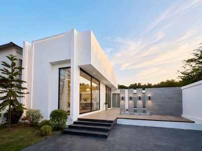 พูลวิลล่าหลังใหญ่ ดาดฟ้ากว้าง วิวสวย พิกัดหนองปรือ