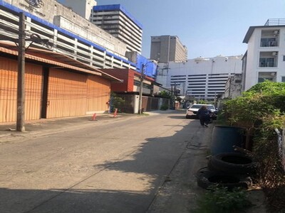 เช่าโกดัง ซอยลาดพร้าว 91 แขวงคลองเจ้าคุณสิงห์ กรุงเทพมหานคร