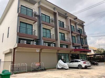 ให้เช่าโฮมออฟฟิศ 3.5 ชั้นหลังมุม 281 ตร.ม ซอยรามอินทรา89 