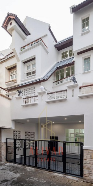RH070024 ให้เช่าบ้าน 4ชั้น พูลวิลล่าสไตล์ New modern 6นอน 6น้ำ ย่านรัชดาห้วยขวาง - วิภาวดี 20 