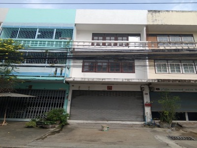 ให้เช่าอาคารพาณิชย์ 3ชั้น 2 นอน 2 น้ำ ติดถนนทำสำนักงานออฟฟิศถนนลา