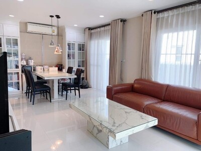 บ้านเดี่ยวให้เช่าม.ชัยพฟกษ์บางนากม.7มี4นอน2น้ำตกแต่งสวยเฟอร์ครบเช