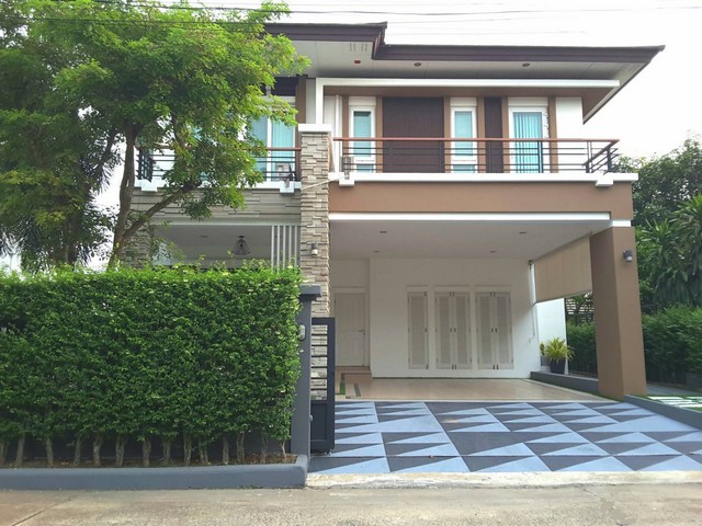 รหัสC5718 ให้เช่าบ้านเดี่ยว 2ชั้น ในสนามกอล์ฟ บ้านรีโนเวทใหม่ หมู่บ้านโฮมออนกรีน เฟส2 ลำลูกกา ปทุมธานี