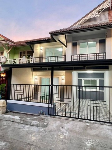 พฤกษา 3 ซอยวัดลาดปลาดุก  โปรลดพิเศษ   ทำเลดี  ใกล้เซ็นทรัลเวสเกต