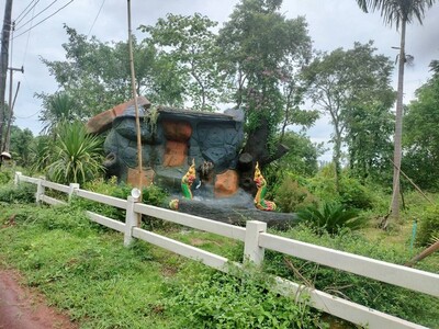ขาย สวนมะพร้าว 27 ไร่ 3 งาน 50 ตร.วา  มะพร้าว 700 ต้น