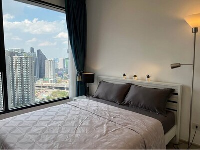 ให้เช่าคอนโด Ideo Mobi Asoke 35 ตรม ชั้น32 ใกล้ MRT สถานีเพชรบุรี