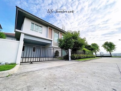 ให้เช่าบ้านเดี่ยว 2ชั้น โครงการ ไลฟ์ บางกอก บูเลอวาร์ด รังสิต