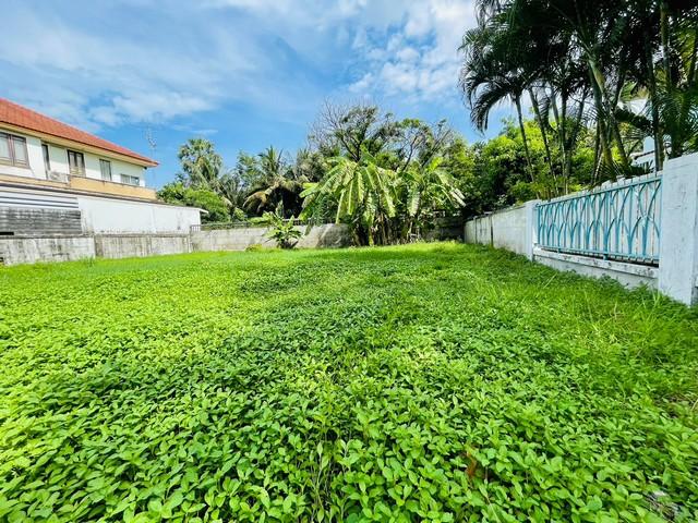 ขายที่ดิน แปลงรูปสีเหลี่ยมผืนผ้า 93.4 ตรว หมู่บ้านลิฟวิ่งลากูน รามอินทรา 109 ซอยพระยาสุเรนทร์ 39