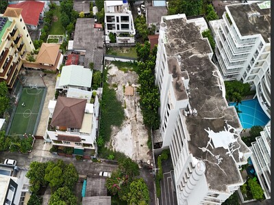 ขายที่ดิน เอกมัยซอย8 126 ตารางวา ราคา 55 ล้านบาท