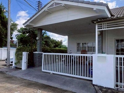 บ้านเดี่ยวชั้นเดียว แปลงหัวมุม ทำเลเยี่ยม ราคาดี โซนสันกำแพง 