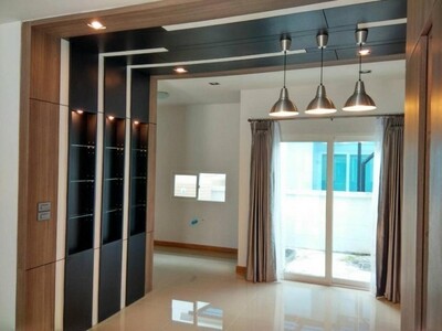 ทาวน์โฮม สภาพดี โครงการ The Ricco Town วัชรพล