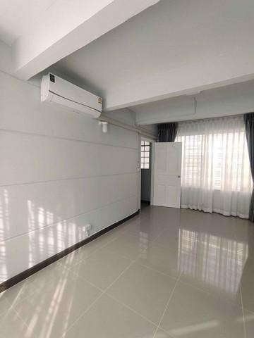 C3130 ให้เช่าทาวน์โฮม 3 ชั้น หมู่บ้านเมืองทองธานี โครงการ 1 แจ้งวัฒนะ 29 หลังมุม 