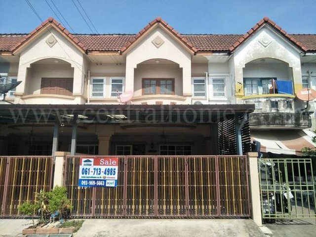 ทาวน์เฮ้าส์ หมู่บ้านอิสรา รัตนาธิเบศร์-ท่าอิฐ  ใกล้ รถไฟฟ้าสายสีม่วง