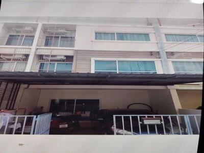 ให้เช่าทาวน์โฮม 3 ชั้น หมู่บ้าน villet city พัฒนาการ38  จดทะเบียน
