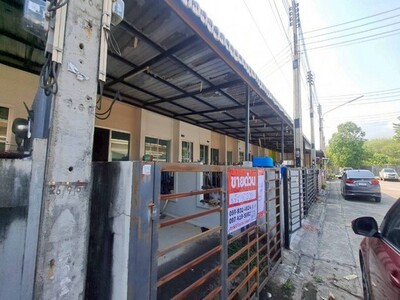ขายทาวเฮ้าส์ หมู่บ้านอีสเทิร์น บ่อวิน ศรีราชา ชลบุรี